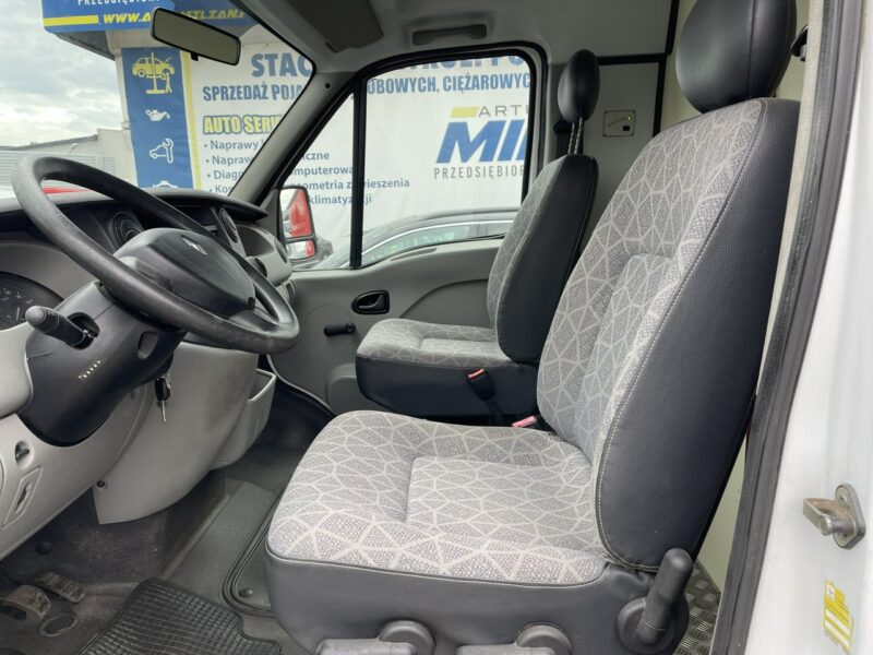 Renault Master Master Autosklep Gastronomiczny Food Truck Foodtruck Sklep bar 2009