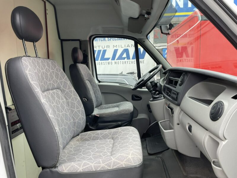 Renault Master Master Autosklep Gastronomiczny Food Truck Foodtruck Sklep bar 2009