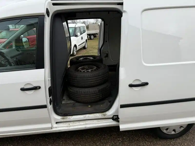 Volkswagen Caddy MAXI 2.0 EcoFuel MPI z Nową instalacją LPG podwójne Drzwi przesuwane