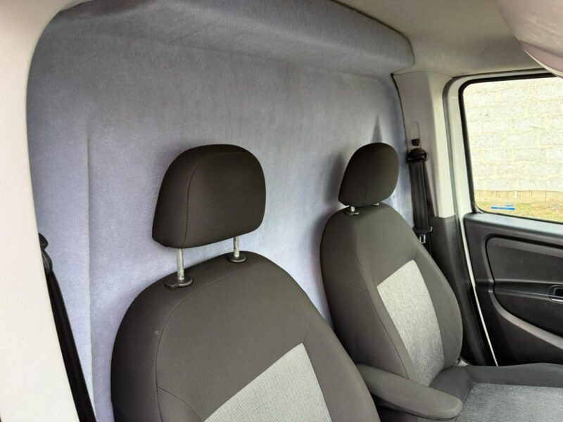 Fiat Doblo Maxi długi 1.4Tjet 120KM Chłodnia z Nowym LPG