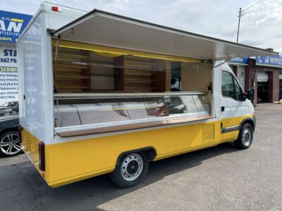 Renault Master Autosklep pieczywa Sklep Gastronomiczny Food Truck Foodtruck 2009