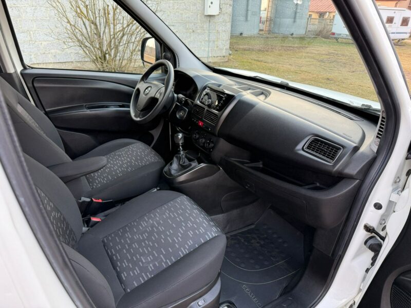 Opel Combo MAXI 1.4Tjet 120KM LPG Mały przebieg 81 tys Nowy Gaz