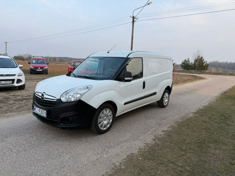 Opel Combo MAXI 1.4Tjet 120KM LPG Mały przebieg 81 tys Nowy Gaz