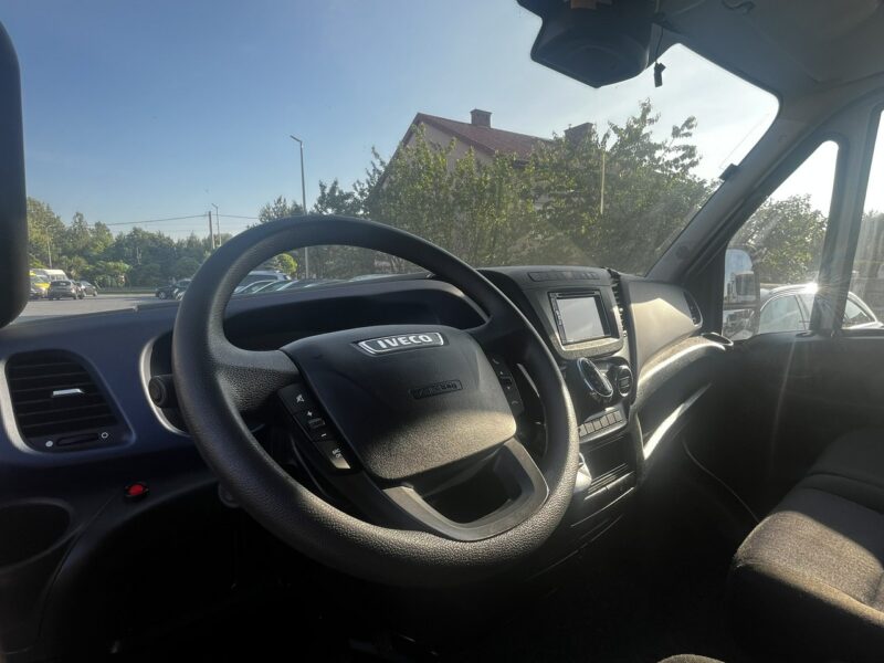 Iveco Daily 35C16 V Iveco Daily 35-160 Hi Matic Kontener Winda Climatronic Kamera 3-Osobow