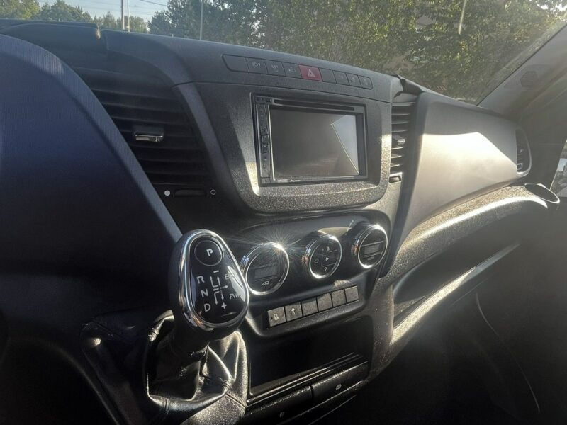 Iveco Daily 35C16 V Iveco Daily 35-160 Hi Matic Kontener Winda Climatronic Kamera 3-Osobow