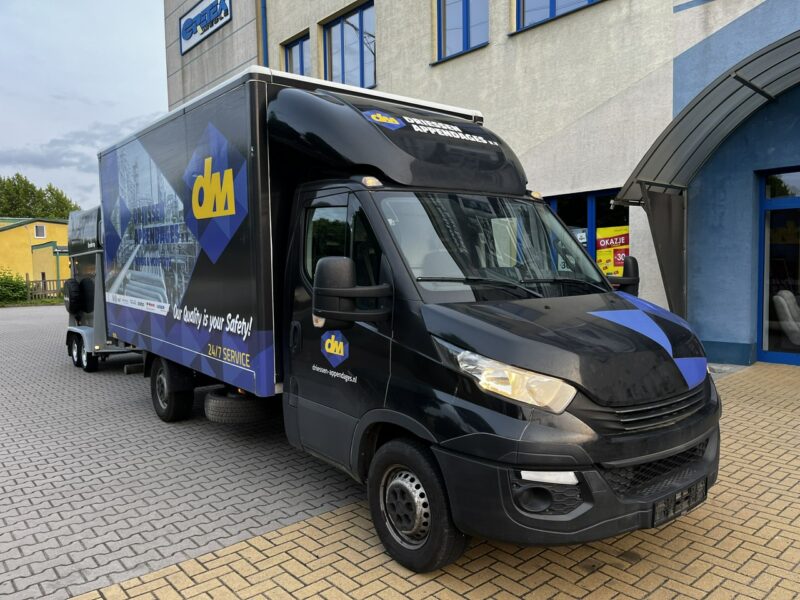 Iveco Daily 35C16 V Iveco Daily 35-160 Hi Matic Kontener Winda Climatronic Kamera 3-Osobow