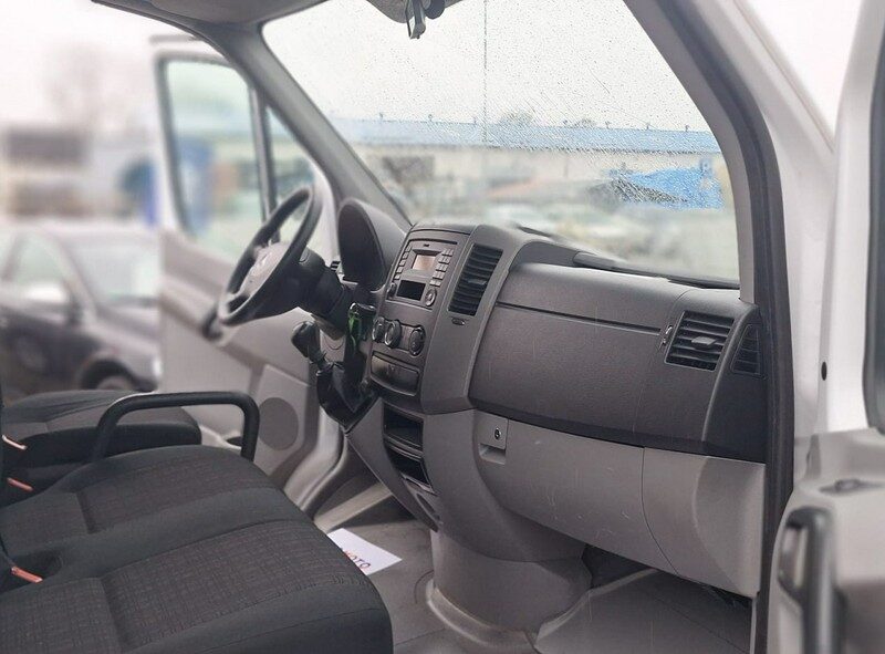 Mercedes Sprinter długosc paki 4.40 cm klima super stan