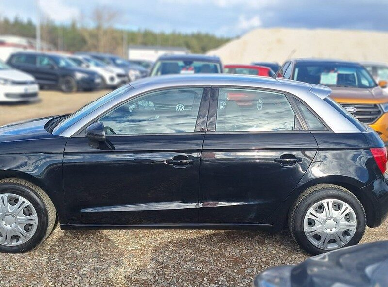Audi A1 super stan nowy rozrząd 8X (2010-)