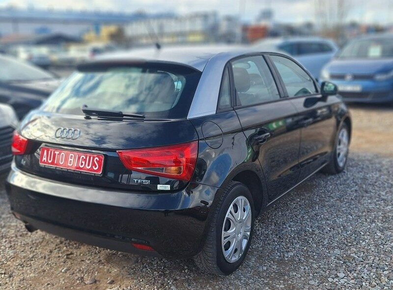 Audi A1 super stan nowy rozrząd 8X (2010-)