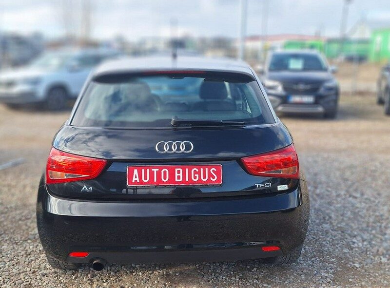 Audi A1 super stan nowy rozrząd 8X (2010-)