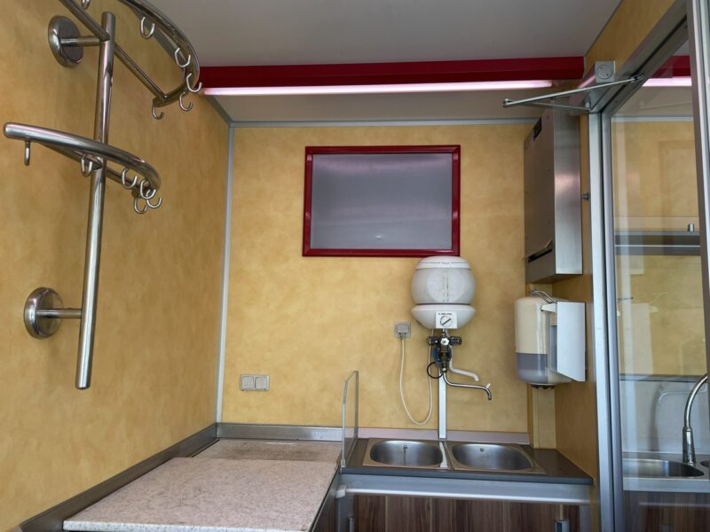 Fiat Ducato Autosklep Gastronomiczny Food Truck Foodtruck sklep W-zasil Borco 2012