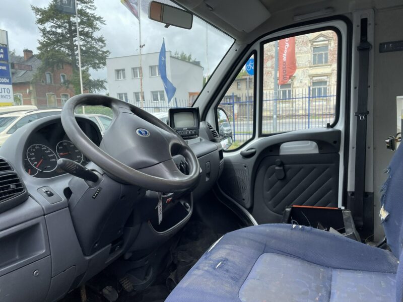 Fiat Ducato Autosklep pieczywa Gastronomiczny Food Truck Foodtruck sklep Borco