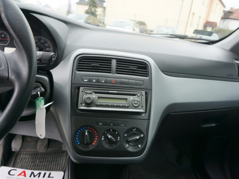 Fiat Punto zarejestrowany, ubezpieczony, salon polski