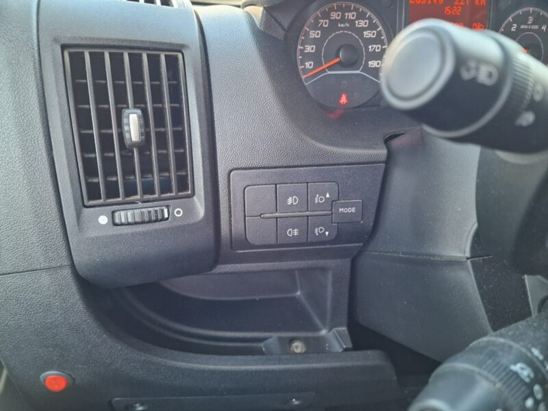 Citroen Jumpy 2.0 Diesel 163 KM, Klimatyzacja, Tempomat, Kurnik, LED, Bluetooth