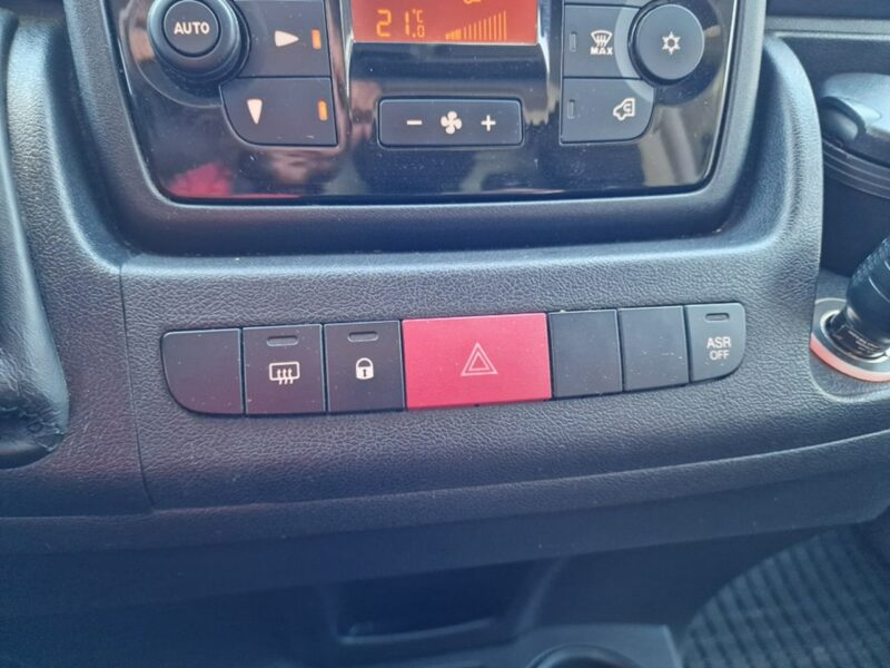 Citroen Jumpy 2.0 Diesel 163 KM, Klimatyzacja, Tempomat, Kurnik, LED, Bluetooth