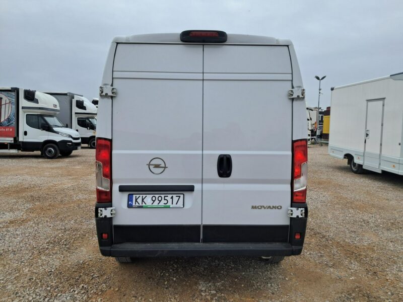 Opel Movano