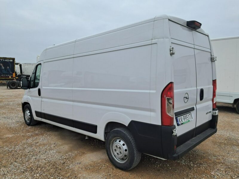Opel Movano