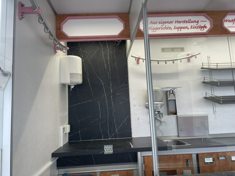 Renault Master Autosklep wędlin Gastronomiczny Food Truck Foodtruck Sklep BORCO 2010