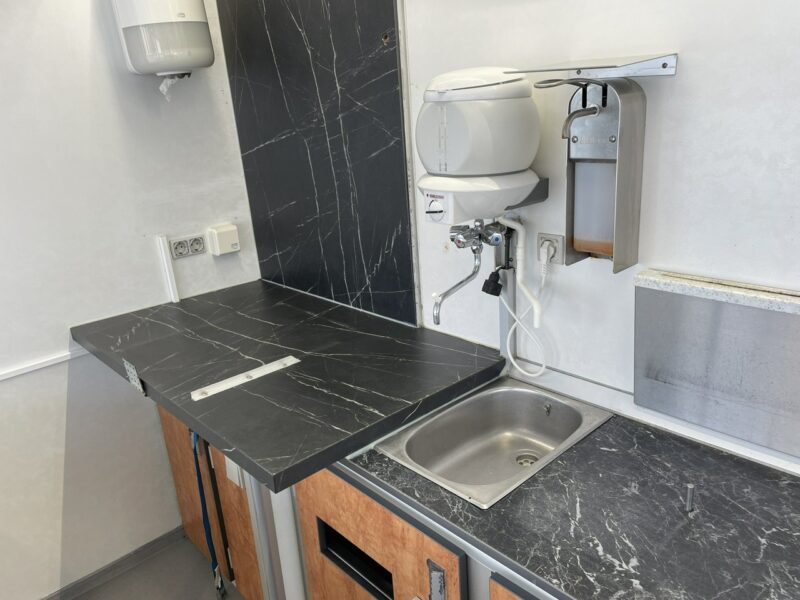 Renault Master Autosklep wędlin Gastronomiczny Food Truck Foodtruck Sklep BORCO 2010