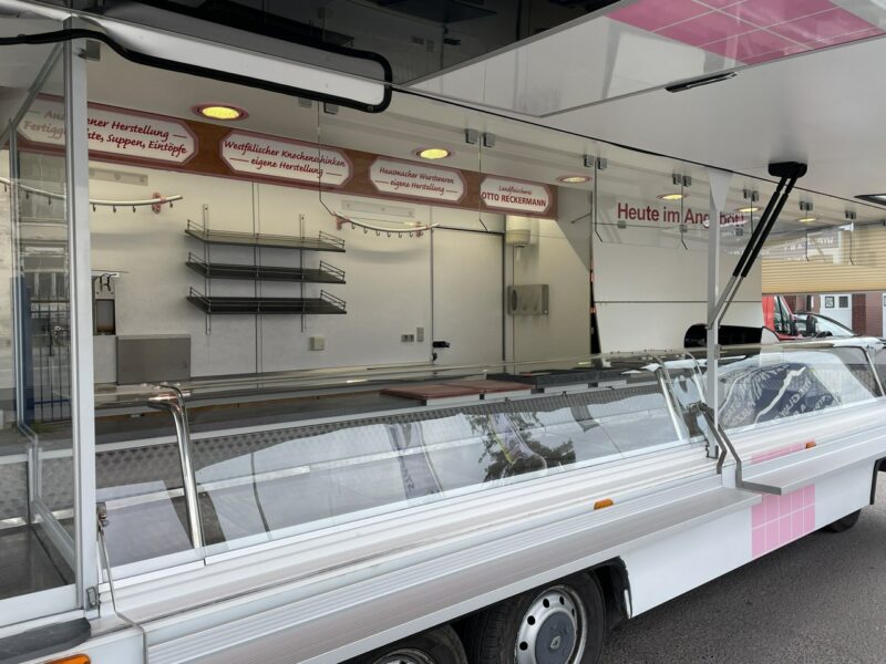 Renault Master Autosklep wędlin Gastronomiczny Food Truck Foodtruck Sklep BORCO 2010