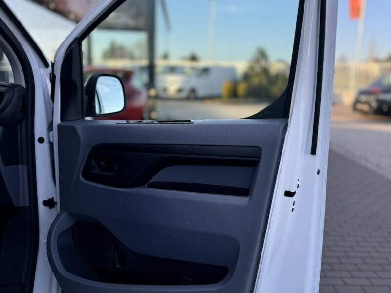 Opel Vivaro 2.0Cdti 122Ps,Long,Nowe opony,Vat-1,netto 56999pln
