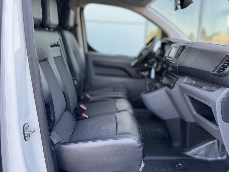 Opel Vivaro 2.0Cdti 122Ps,Long,Nowe opony,Vat-1,netto 56999pln