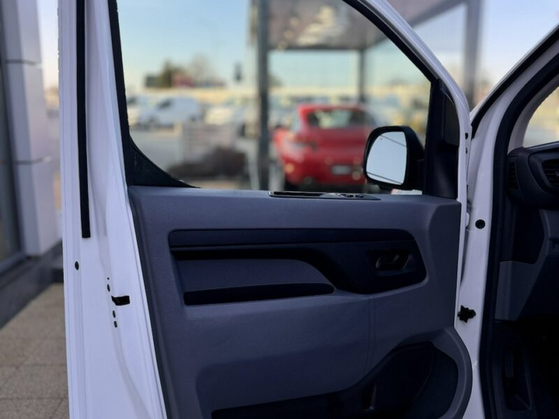 Opel Vivaro 2.0Cdti 122Ps,Long,Nowe opony,Vat-1,netto 56999pln