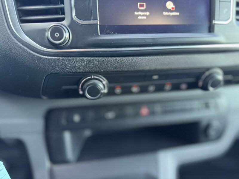 Opel Vivaro 2.0Cdti 122Ps,Long,Nowe opony,Vat-1,netto 56999pln