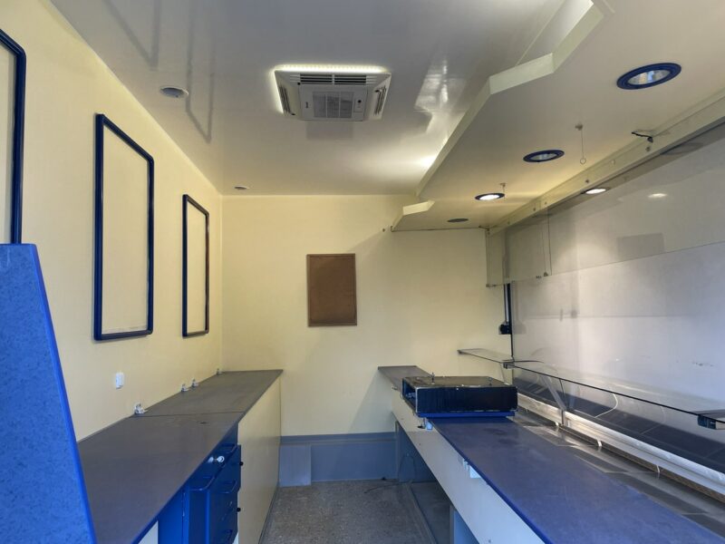 Fiat Ducato Autosklep wędlin Klima Gastronomiczny Food Truck Foodtruck sklep 2007