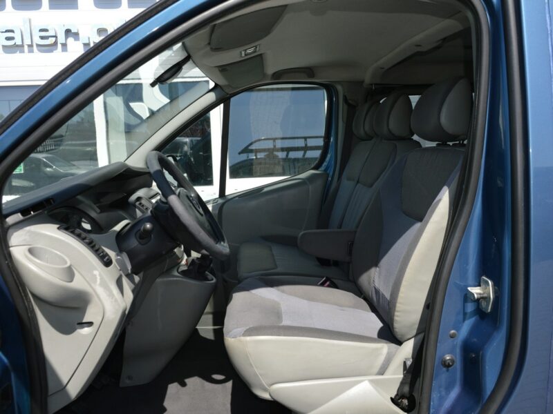 Opel Vivaro 2.0 CDTI LONG 6-cio osobowy Brygadówka Klimatyzacja 255 tys.km.
