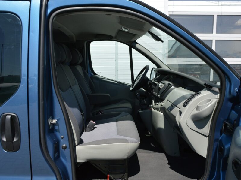 Opel Vivaro 2.0 CDTI LONG 6-cio osobowy Brygadówka Klimatyzacja 255 tys.km.