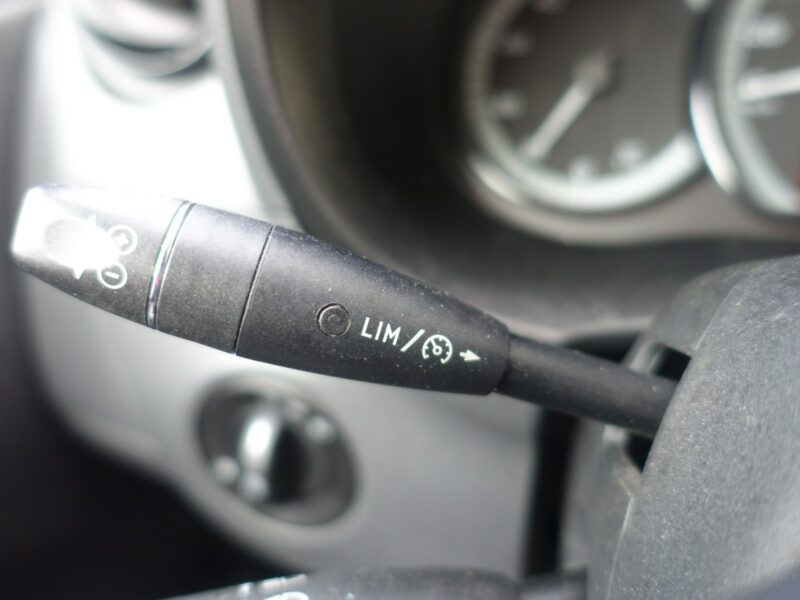 Toyota RAV-4 Dynamic navi kamera BiLED Bluetooth tempomat IV (2012-)