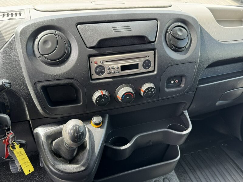 Renault Master 7 Osób Brygadówka DOKA Zabudowa Wywrotka (nie IVECO, VOLKSWAGEN)