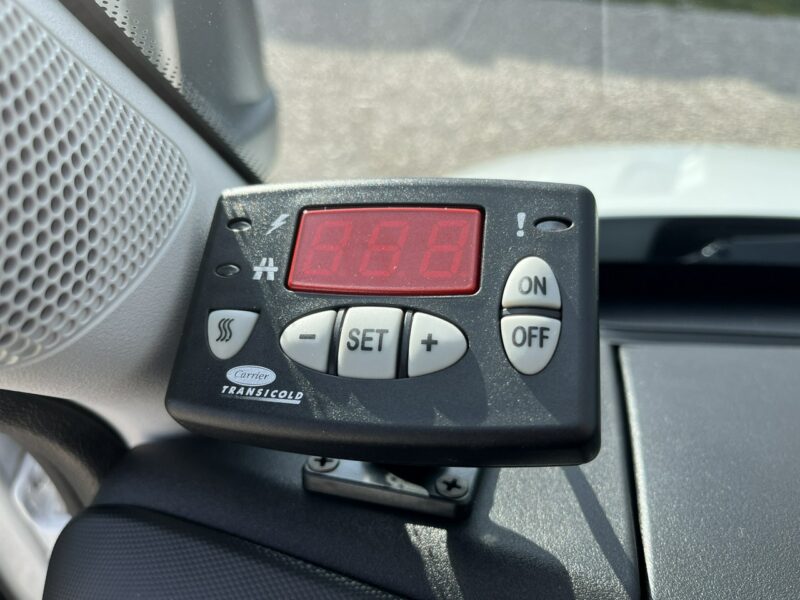 Volkswagen Crafter Iveco Daily 3.0/160KM Winda_B.A.R.-750Kg Chłodnia_Carrier -29*C/+29*C
