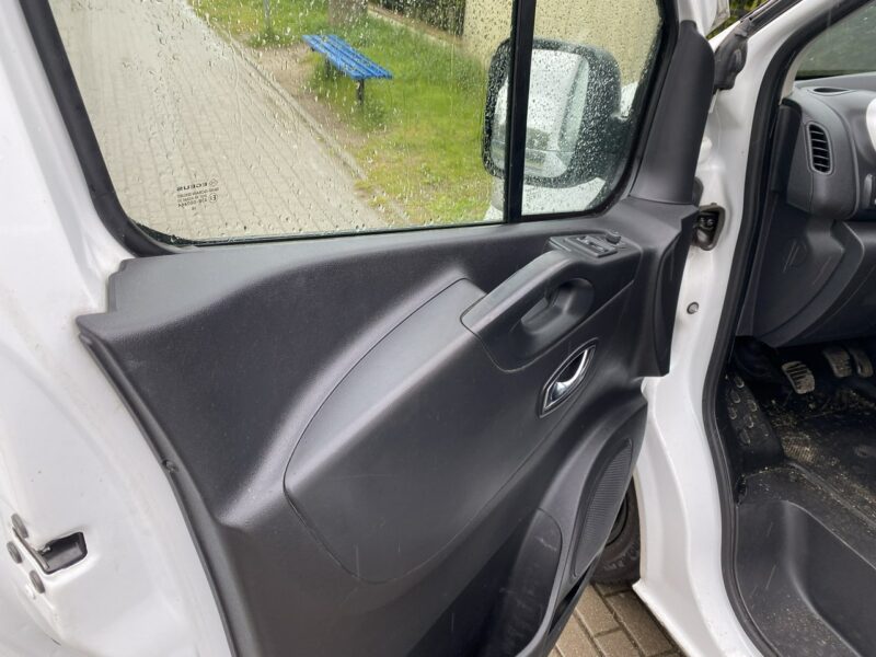 Fiat Talento Tempomat/Drzwi boczne/Hak/Klimatyzacja/3 miejsca/Nawigacja/z Niemiec