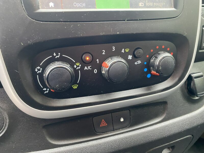 Fiat Talento Tempomat/Drzwi boczne/Hak/Klimatyzacja/3 miejsca/Nawigacja/z Niemiec