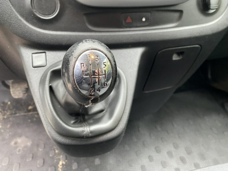 Fiat Talento Tempomat/Drzwi boczne/Hak/Klimatyzacja/3 miejsca/Nawigacja/z Niemiec