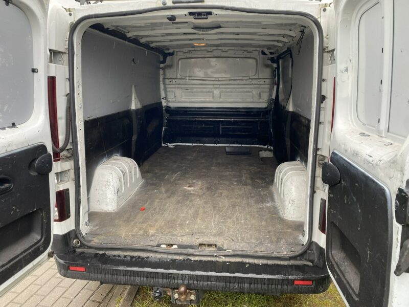 Fiat Talento Tempomat/Drzwi boczne/Hak/Klimatyzacja/3 miejsca/Nawigacja/z Niemiec