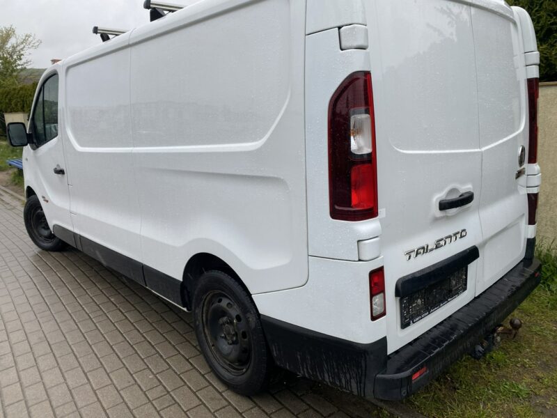 Fiat Talento Tempomat/Drzwi boczne/Hak/Klimatyzacja/3 miejsca/Nawigacja/z Niemiec