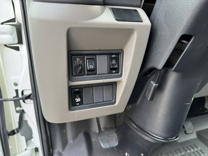 Nissan Cabstar 35.12 NT400 Koszowy ISOLI PT 200 20m UDT Kat.B Do 3.5T nie Multitel
