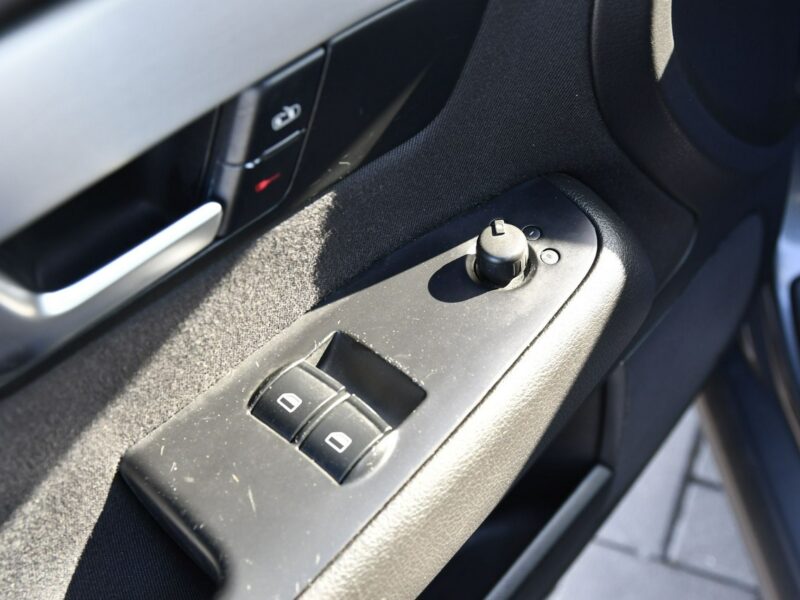 Audi A4 2,0b DUDKI11 Navigacja,Hak,Manual.Klimatronic,Tempomat.GWARANCJA B7 (2004-2007)