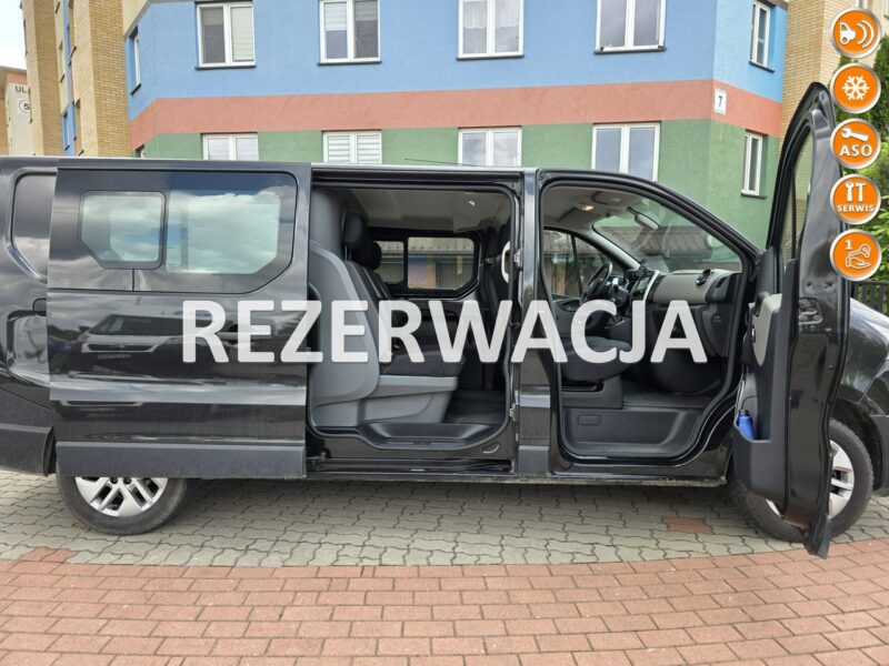 Renault Trafic 2017r LONG Furgon Brygadówka 6osobowy