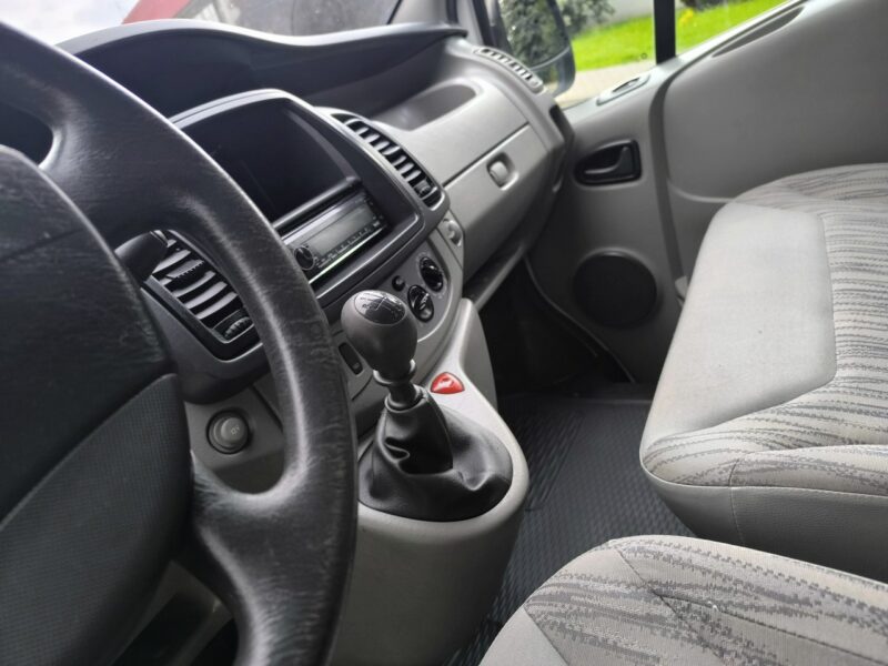 Nissan Primastar 2.0 dCi 115KM Trafic Vivaro