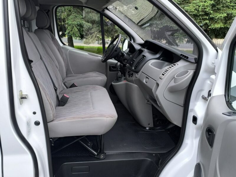 Nissan Primastar 2.0 dCi 115KM Trafic Vivaro
