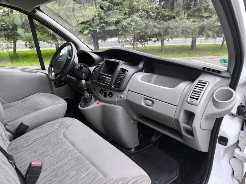 Nissan Primastar 2.0 dCi 115KM Trafic Vivaro