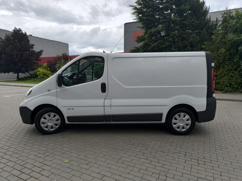 Nissan Primastar 2.0 dCi 115KM Trafic Vivaro