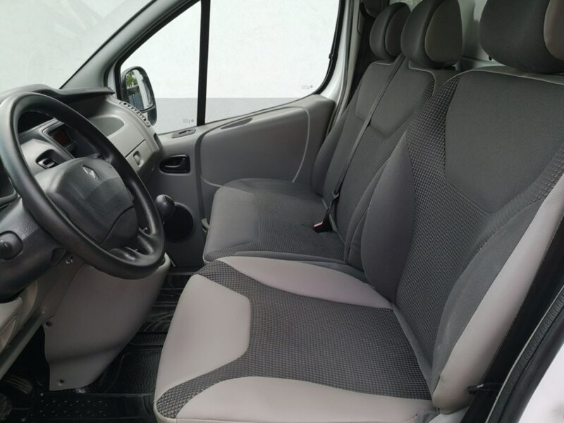 Opel Vivaro 2.0 CDTI 115 KM Klima Hak Tyłne drzwi Skrzydełkowe Gwarancja