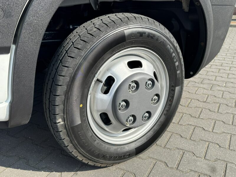 Iveco Daily 50C18 V 3.0 Wywrotka 3-stronna do 3.5 tony (70C18, 35C18) Kat B. Super Stan !