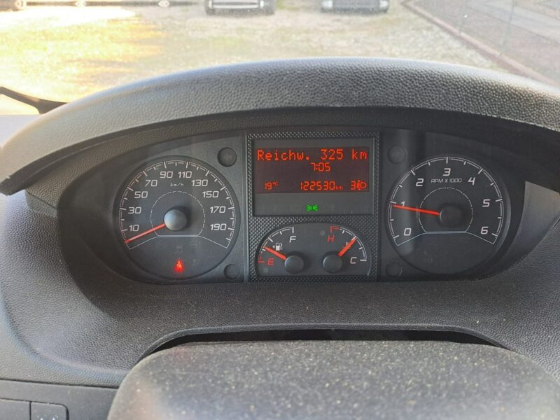 Peugeot Boxer Peugeot Boxer 2.0-130KM klima dokka Brygadówka doka 122tkm 2017