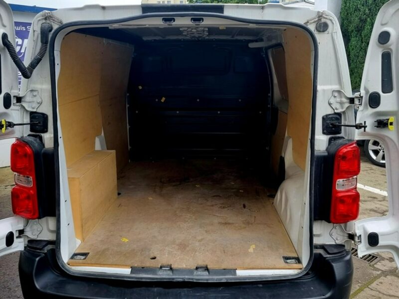 Opel Vivaro Pisemna Gwarancja 12 miesięcy - niski przebieg